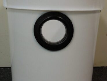 Grommet